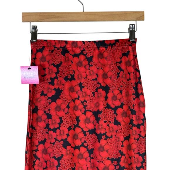 NWT Crop Top Maxi Skirt Matching Set Womens L Red Black Floral Bell Sleeve Indie - Picture 4 of 8